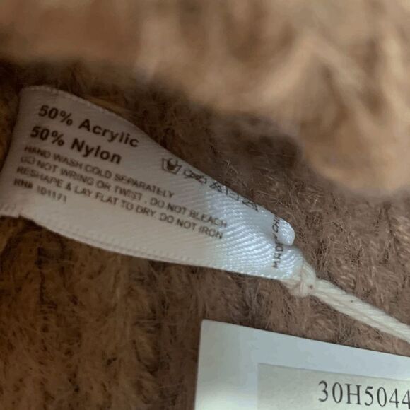 Macchia di Ruggine Knit Hat - Picture 3 of 5